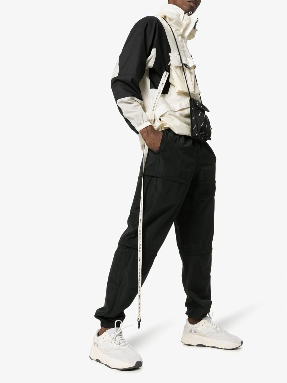 Yeezy Boost 700 Analog