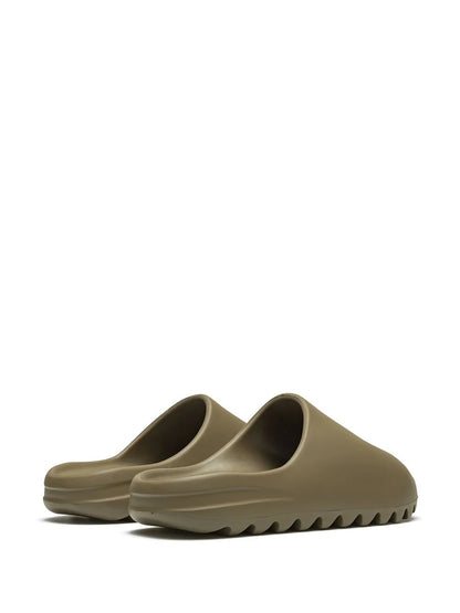 Yeezy Slides Earth-Brown